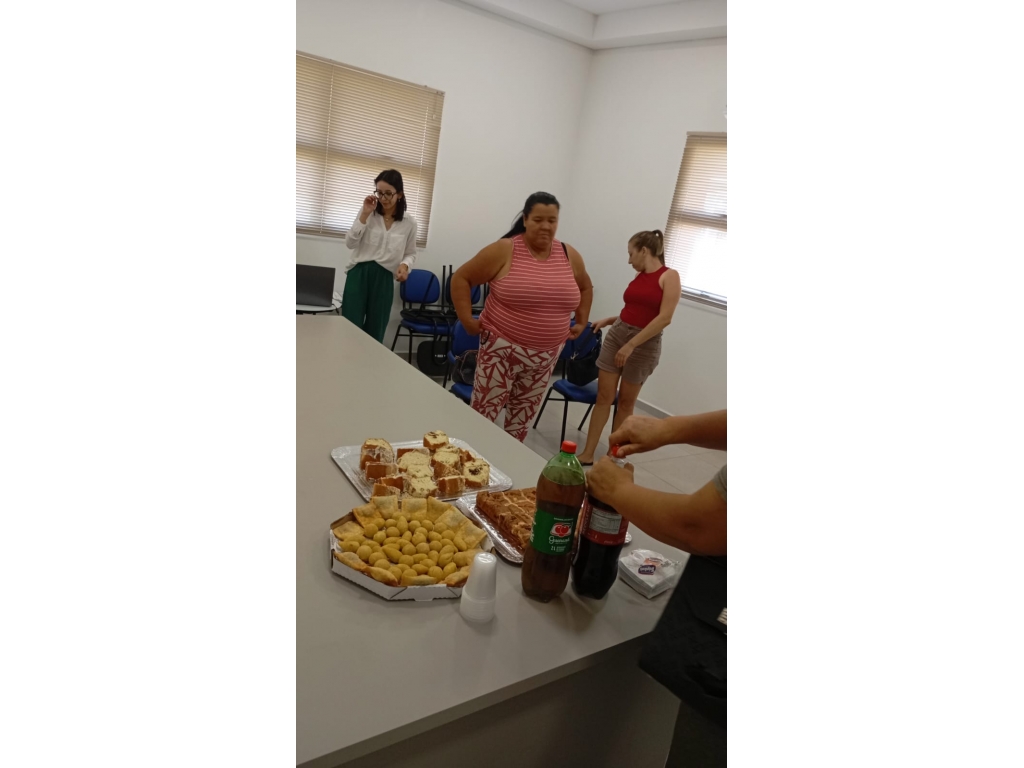 CRAS REALIZA ENCONTRO COM FAMÍLIAS DO PAIF - Galeria de Imagens