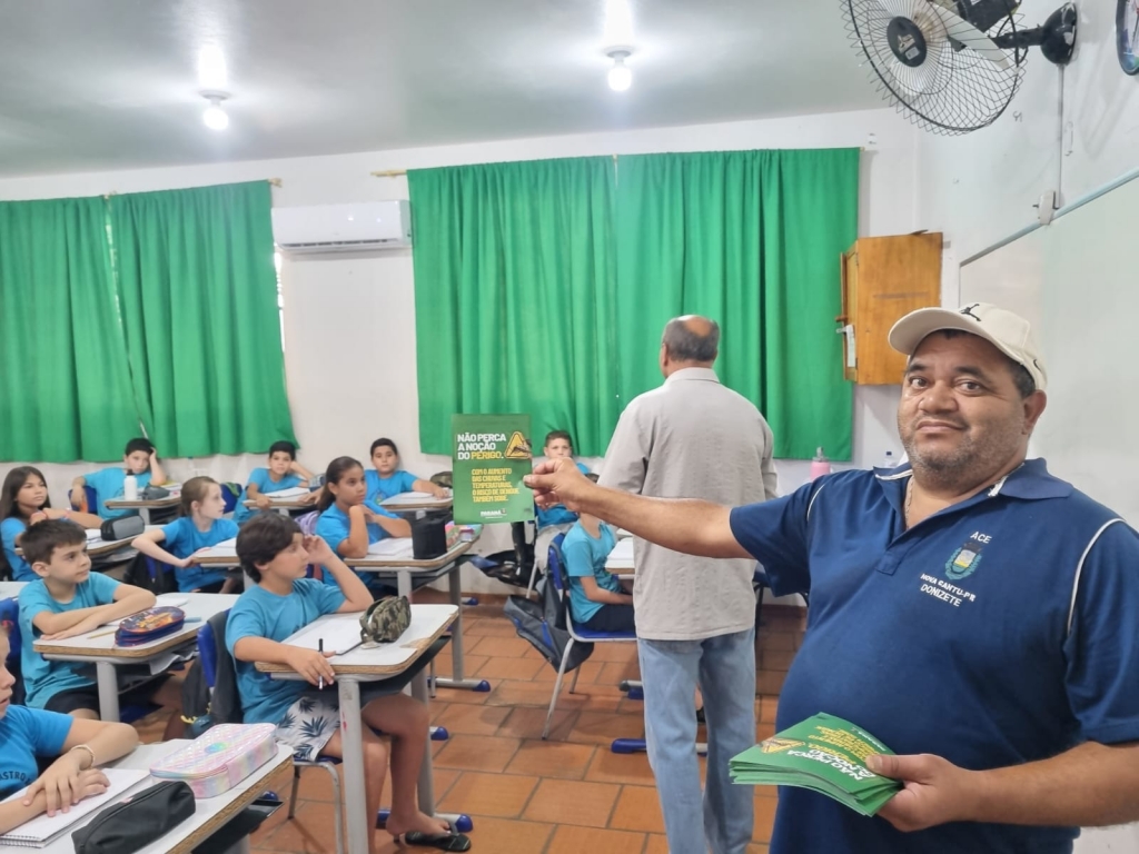 Administração Municipal intensifica campanha de prevenção à dengue com ações em escolas e distribuição de repelentes - Galeria de Imagens