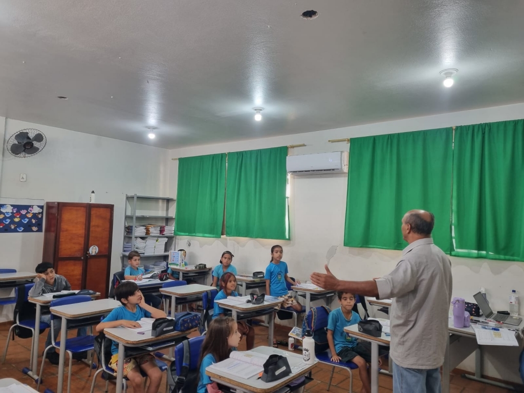 Administração Municipal intensifica campanha de prevenção à dengue com ações em escolas e distribuição de repelentes - Galeria de Imagens